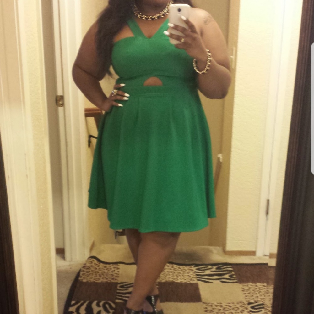 Forever 21 Plus Green Flare Dress